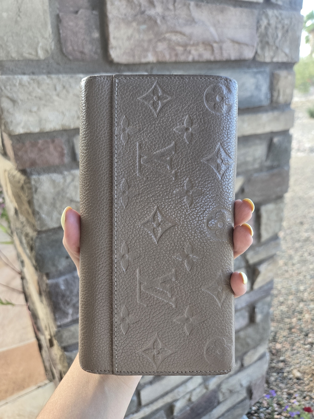 Authentic Louis Vuitton Turtle Dove Empriente Wallet - Picture 6 of 12